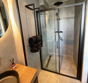 kleine badkamer renoveren
