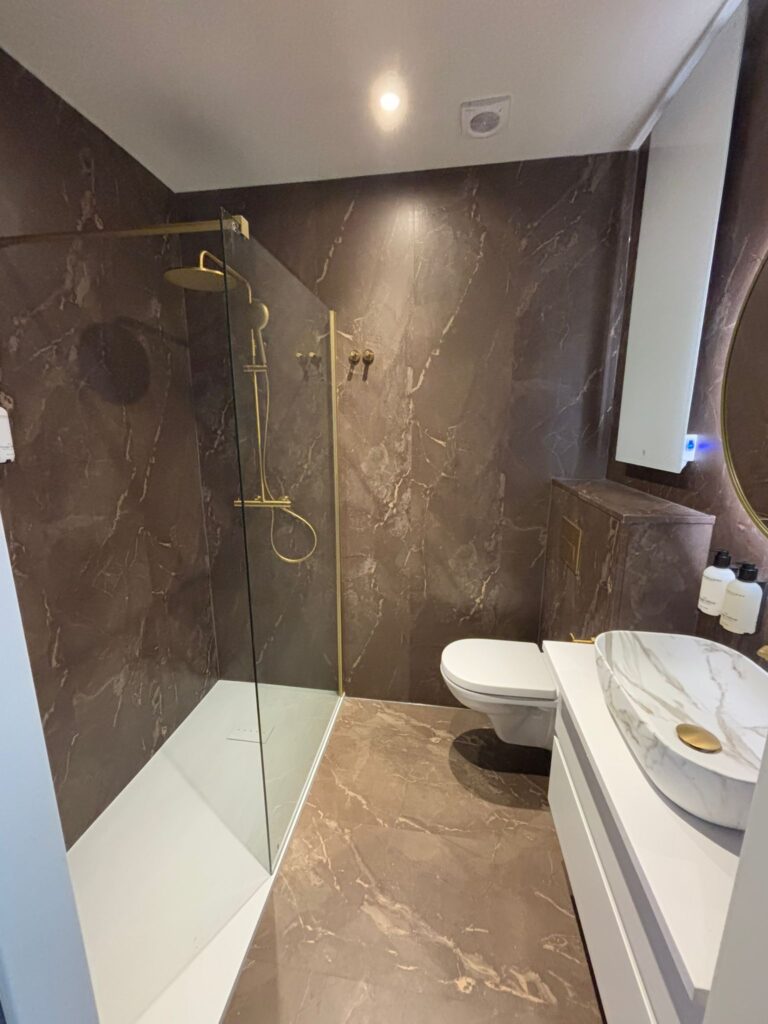 hotel chique badkamer