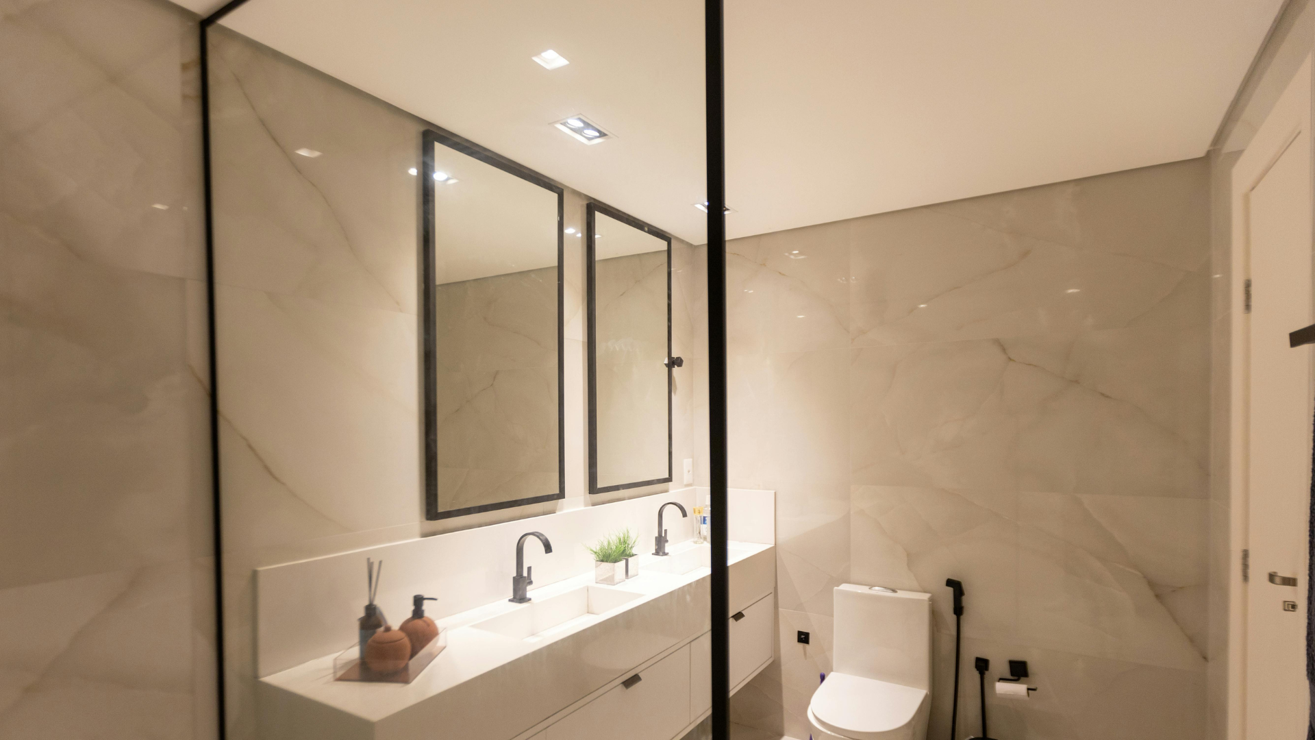 Beige Modern Broederschap Presentatie (12)